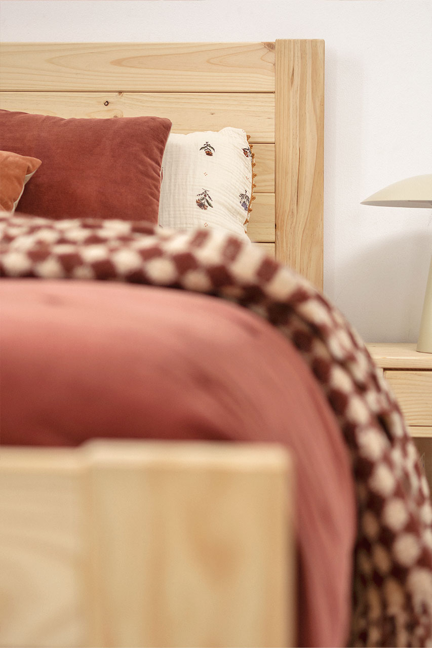 Imagen de ambiente 4 para:Cama doble de madera sostenible con arrastre nido